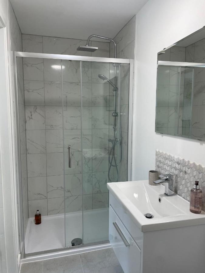 Central, Modern Apartment บอร์นมัธ ภายนอก รูปภาพ